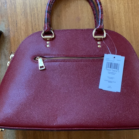 Coach purse - Picture 3 of 4